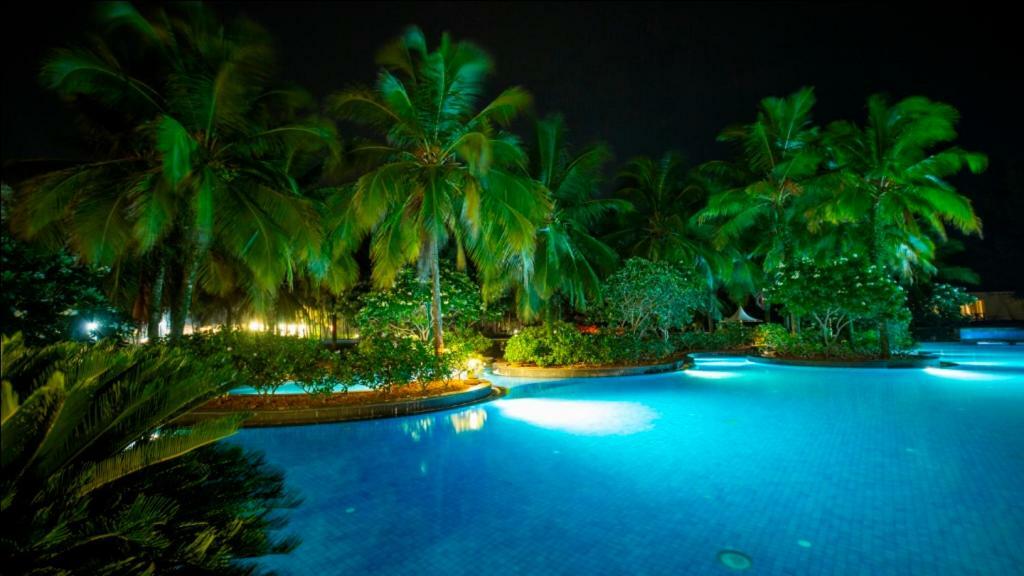 Ocean Spray Hotel Kalapettai Ngoại thất bức ảnh