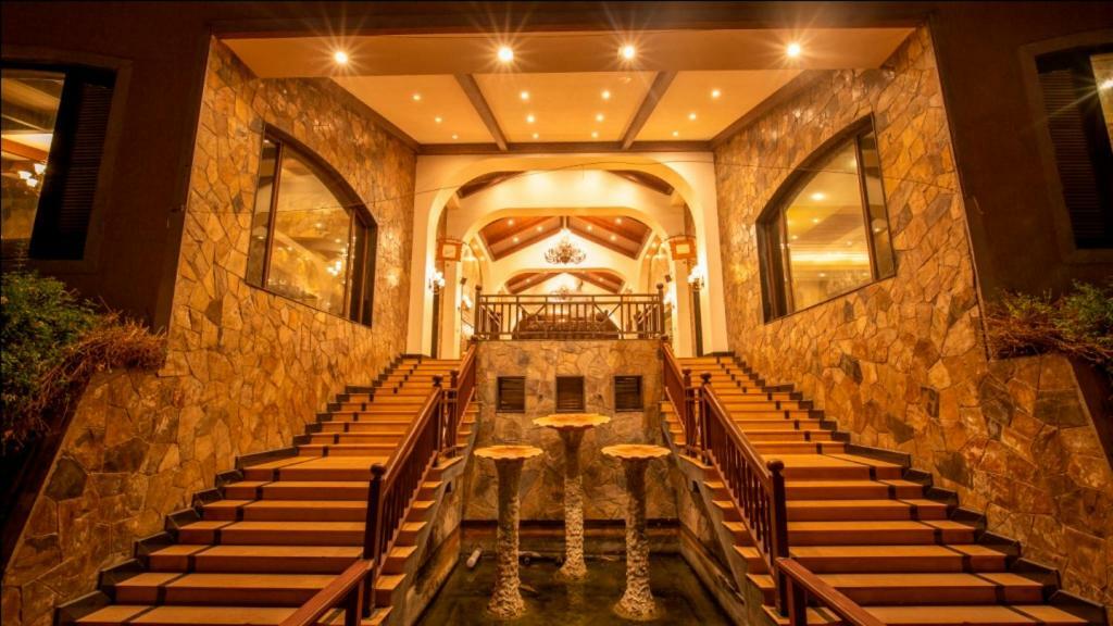 Ocean Spray Hotel Kalapettai Ngoại thất bức ảnh