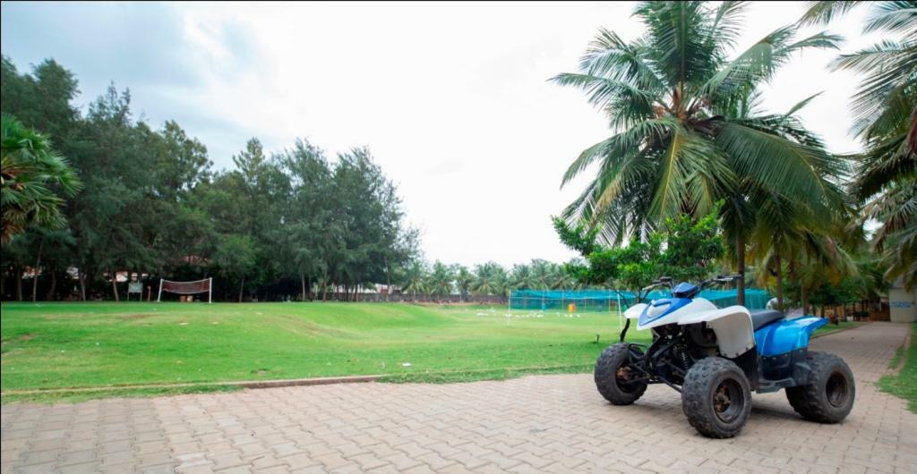 Ocean Spray Hotel Kalapettai Ngoại thất bức ảnh