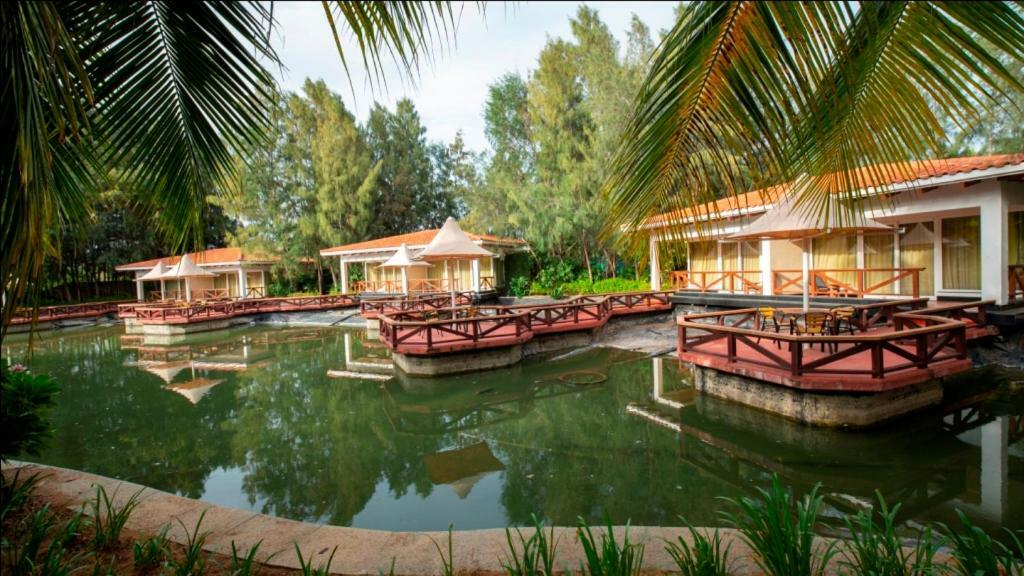 Ocean Spray Hotel Kalapettai Ngoại thất bức ảnh